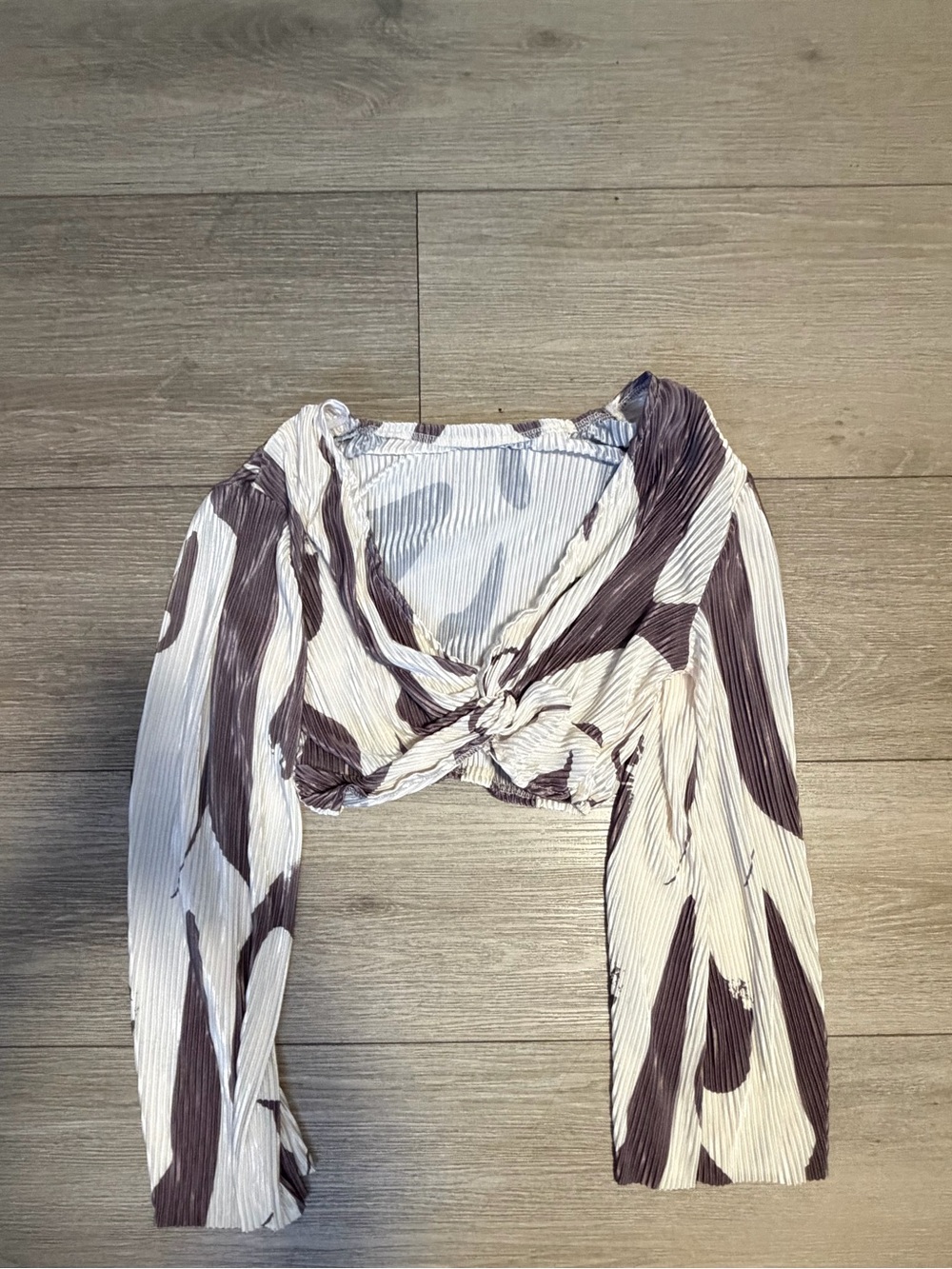 SHEIN White and Dark Brown Twist-Front Cropped Long Sleeve Top